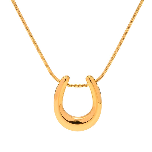 BEHI HORSESHOE NECKLACE