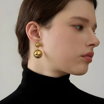 BEHI CARROL EARRINGS