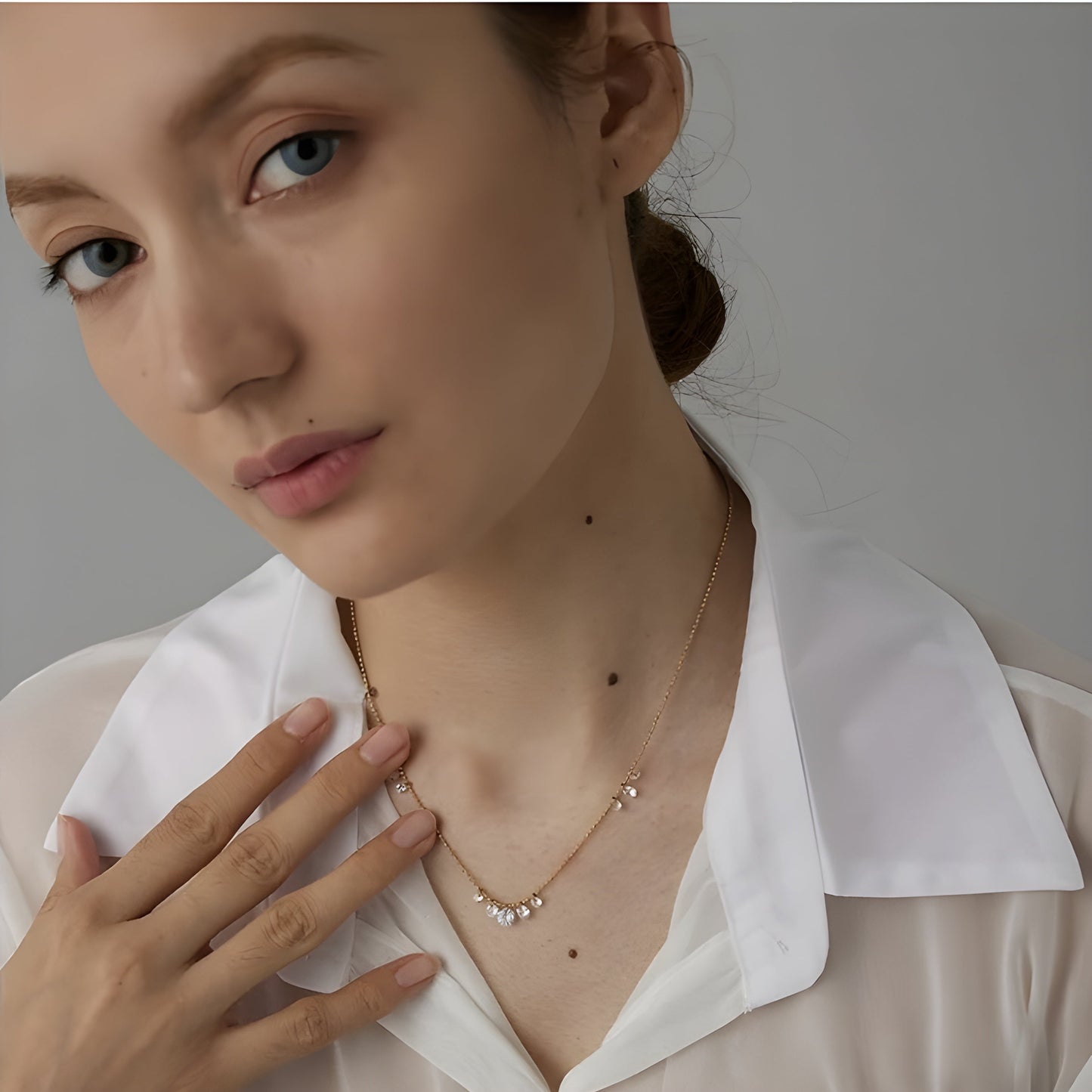 BEHI LARISSA NECKLACE