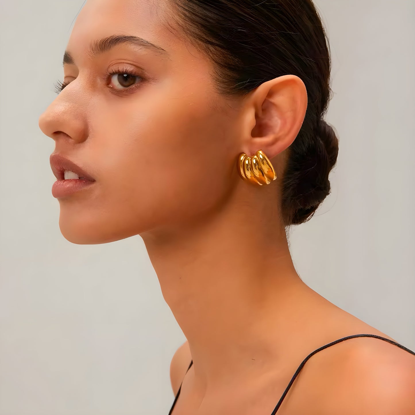 BEHI OMIYA EARRINGS