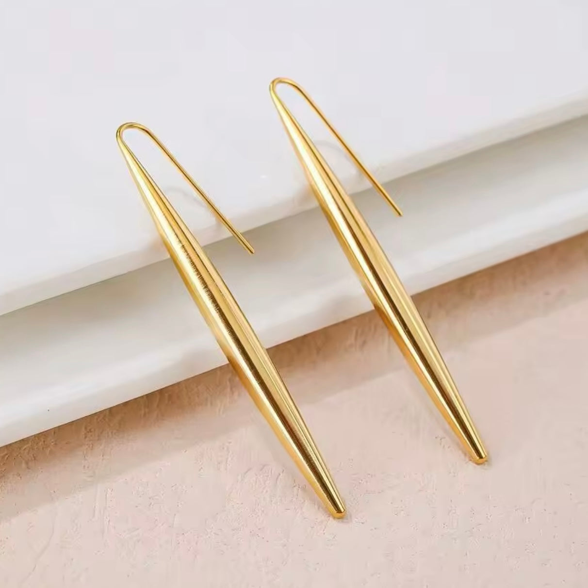 BEHI NEEDLE EARRINGS
