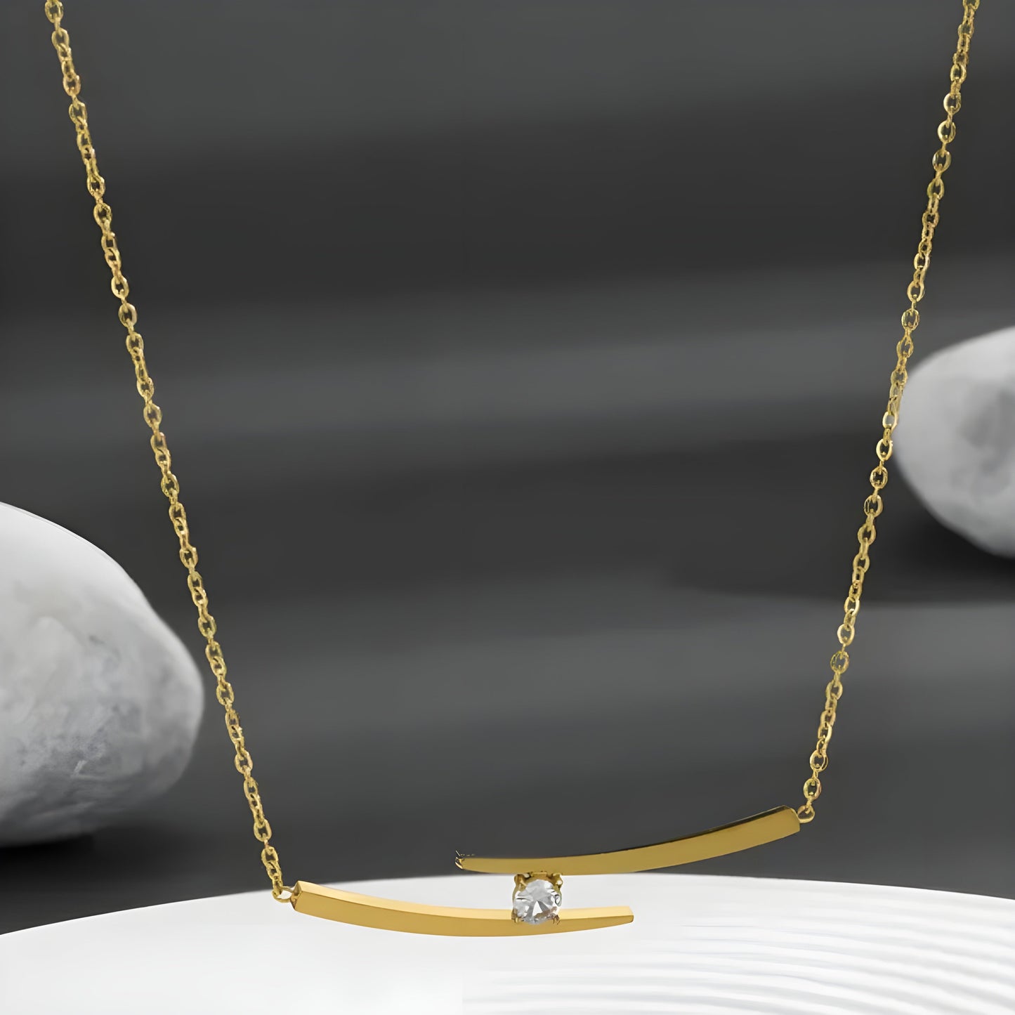 BEHI ALISON NECKLACE