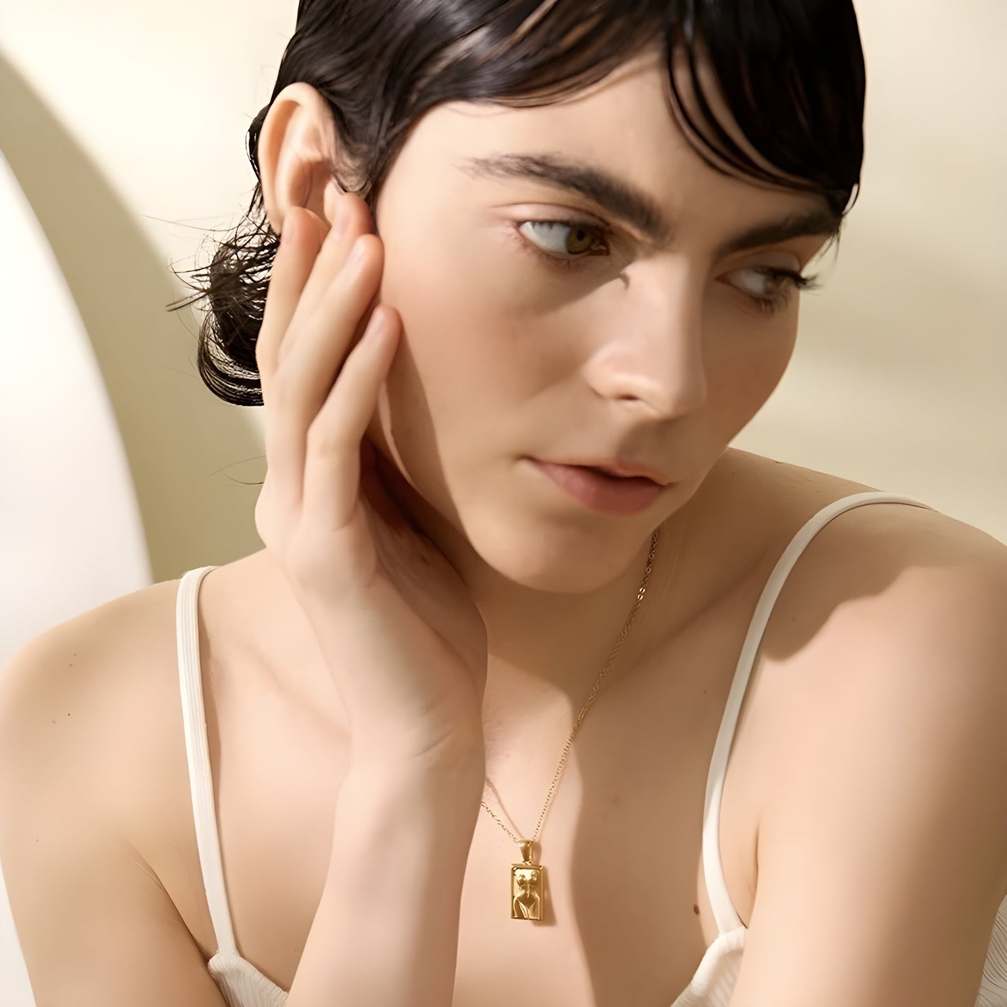 BEHI ROMANESQUE NECKLACE