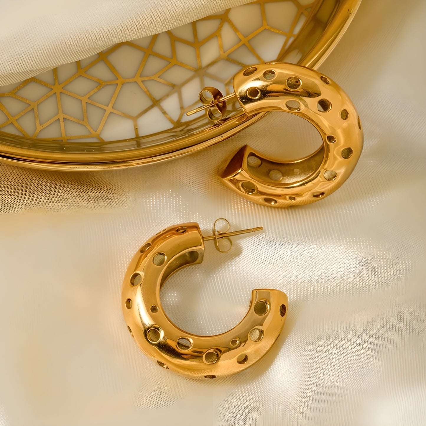 BEHI PAMELA EARRINGS